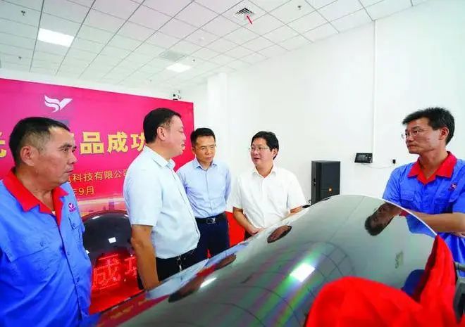 熱烈祝賀純水一號客戶皖維集團(tuán)年產(chǎn)700萬平方米偏光片項目產(chǎn)品順利下線