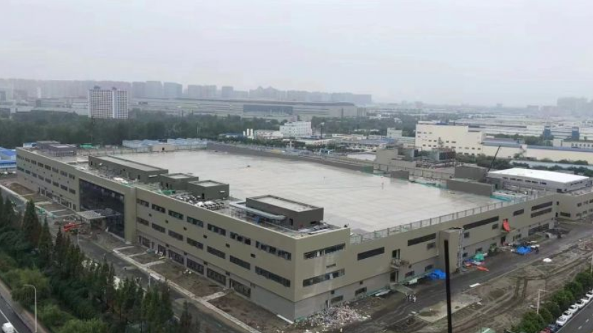 京東方成都車載顯示項目已投產(chǎn),純水一號為其定制的超純水系統(tǒng)及回用水系統(tǒng)順利投入運行。