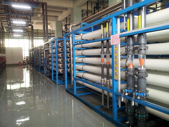 反滲透設(shè)備和純化水設(shè)備的區(qū)別